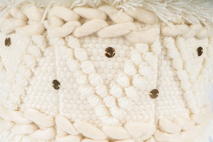 K2IG8-35-35_Pouf-Bohist-500-Creme-50cm-x-50cm_Makro201.jpg