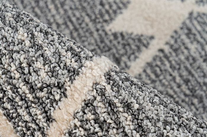 BZL4I-80-150_Rhombus-300-Grau-Beige-80cm-x-150cm_Makro201.jpg