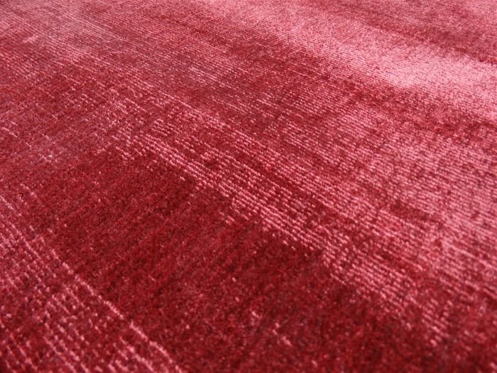 NKZYO-160-230_Luxury-100-Rot-Violett-160cm-x-230cm_Makro201.jpg