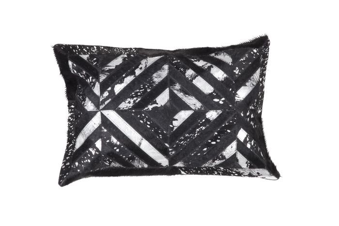 WW123-40-60_Dazzle-Pillow-400-Schwarz-Silber-40cm-x-60cm_Draufsicht201.jpg